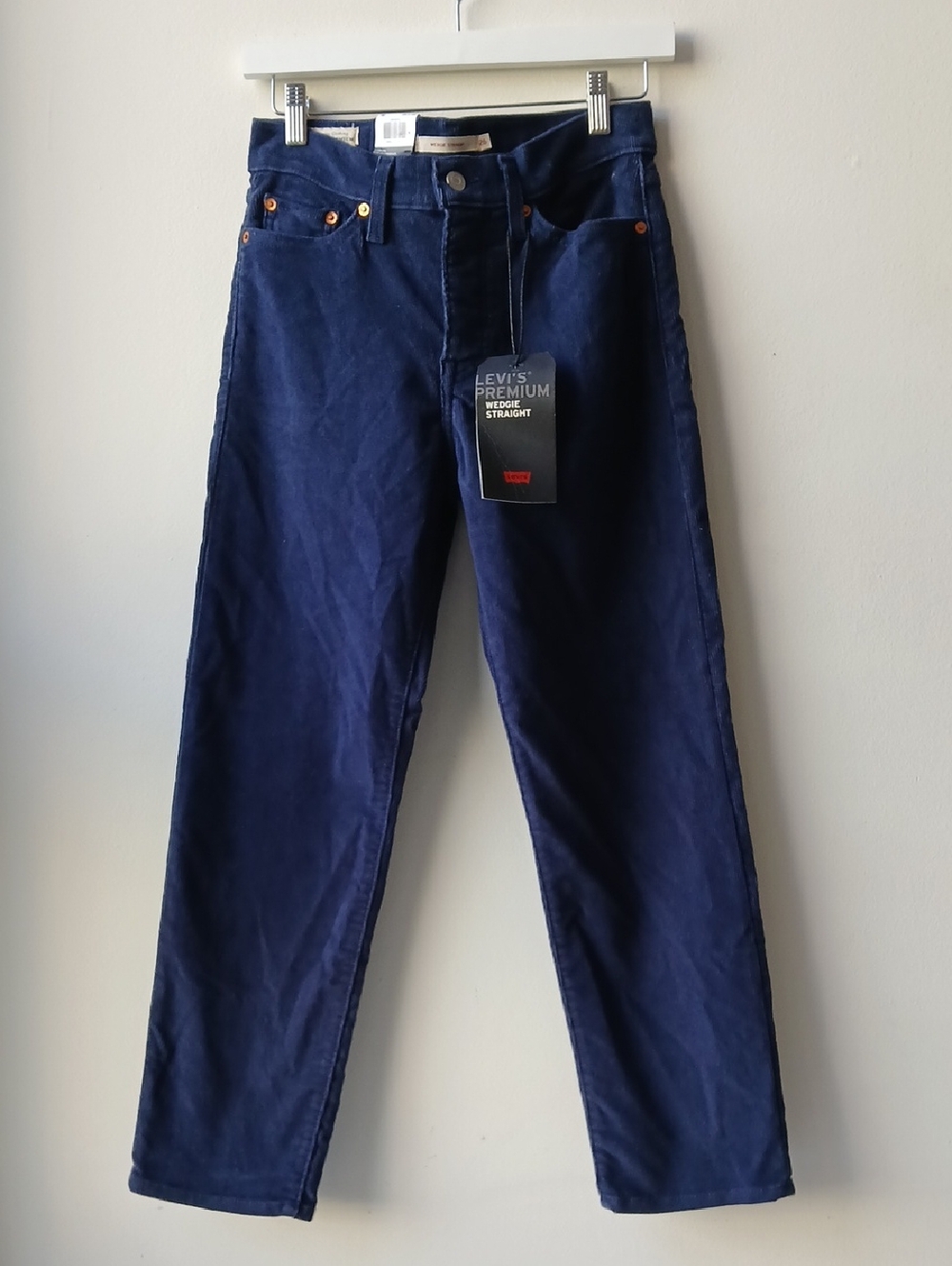 Levi's Wedgie Straight Navy Blue Corduroy Pants Women's 26 NWT